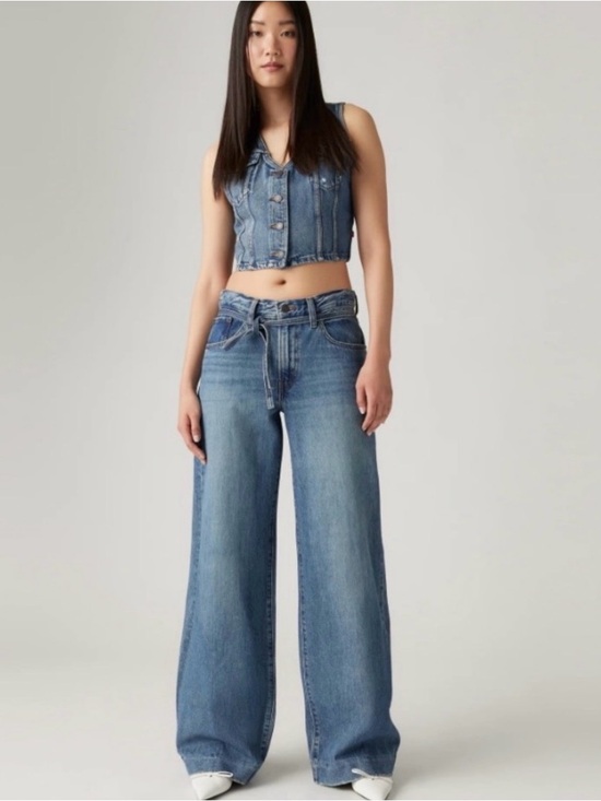 Levi's Denim - Levi’s XL Straight Jeans Women’s 28x31 – Excellent Condition